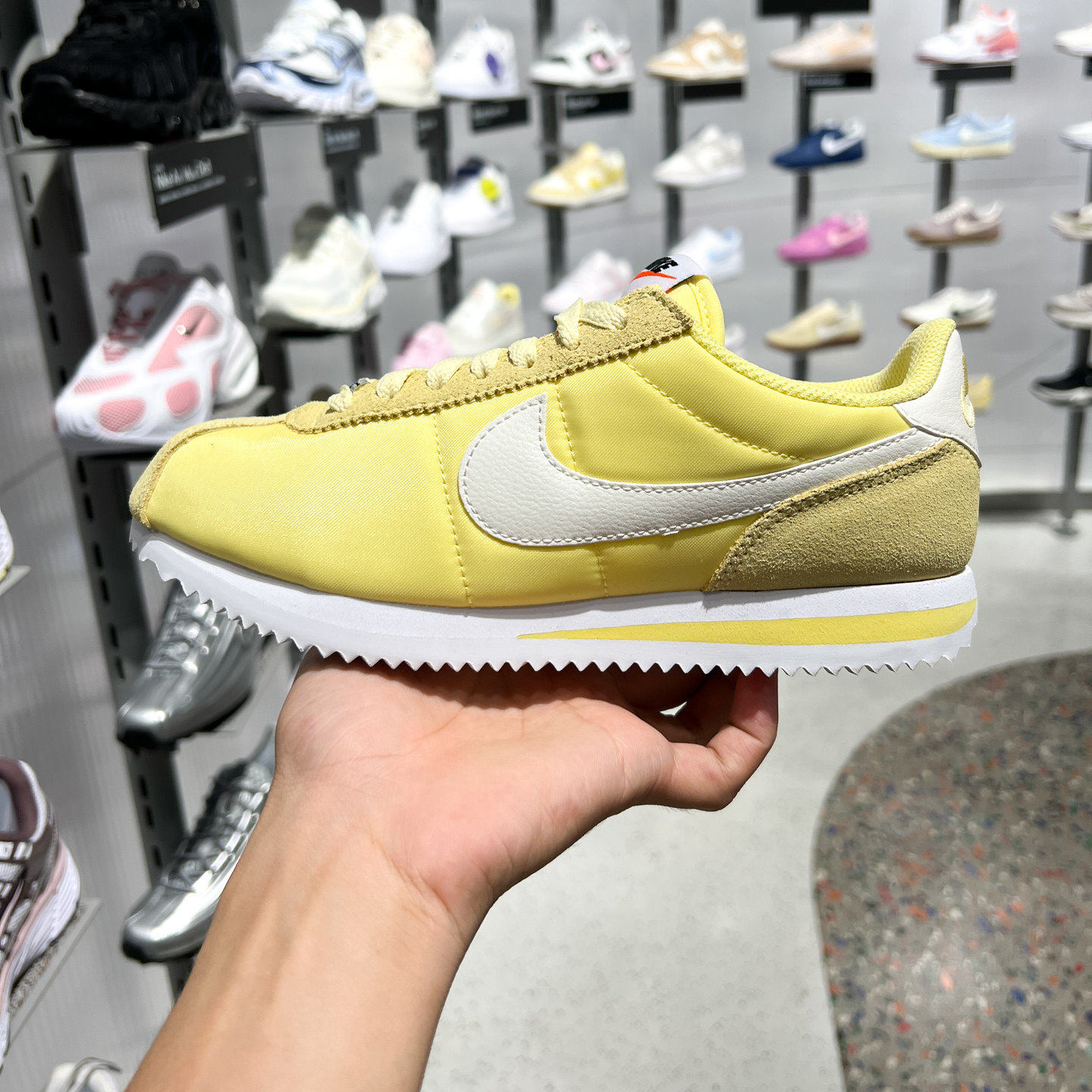 NIKE耐克女鞋2026夏新款Cortez复古黄色潮流运动休闲鞋DZ2795-703