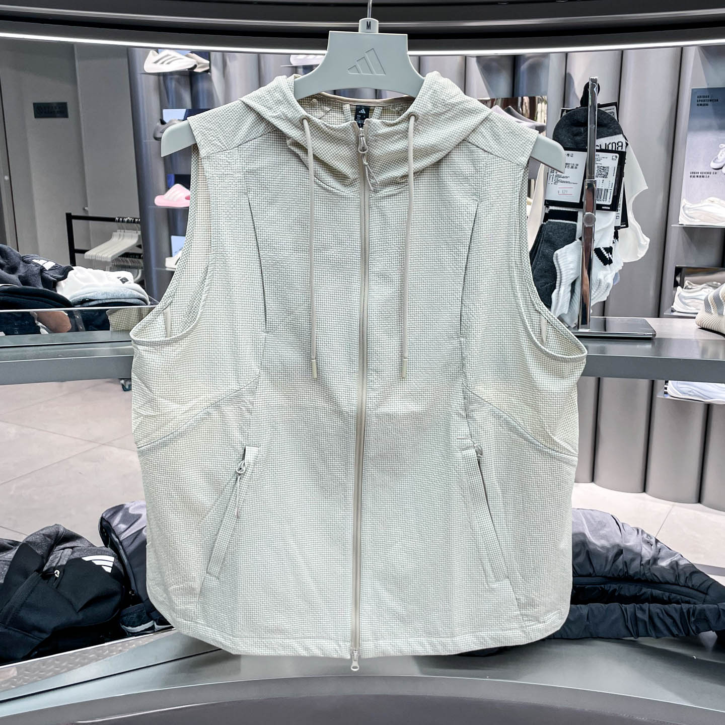 Adidas阿迪达斯女装2026秋新款时尚百搭连帽无袖马甲KY7833KY7835