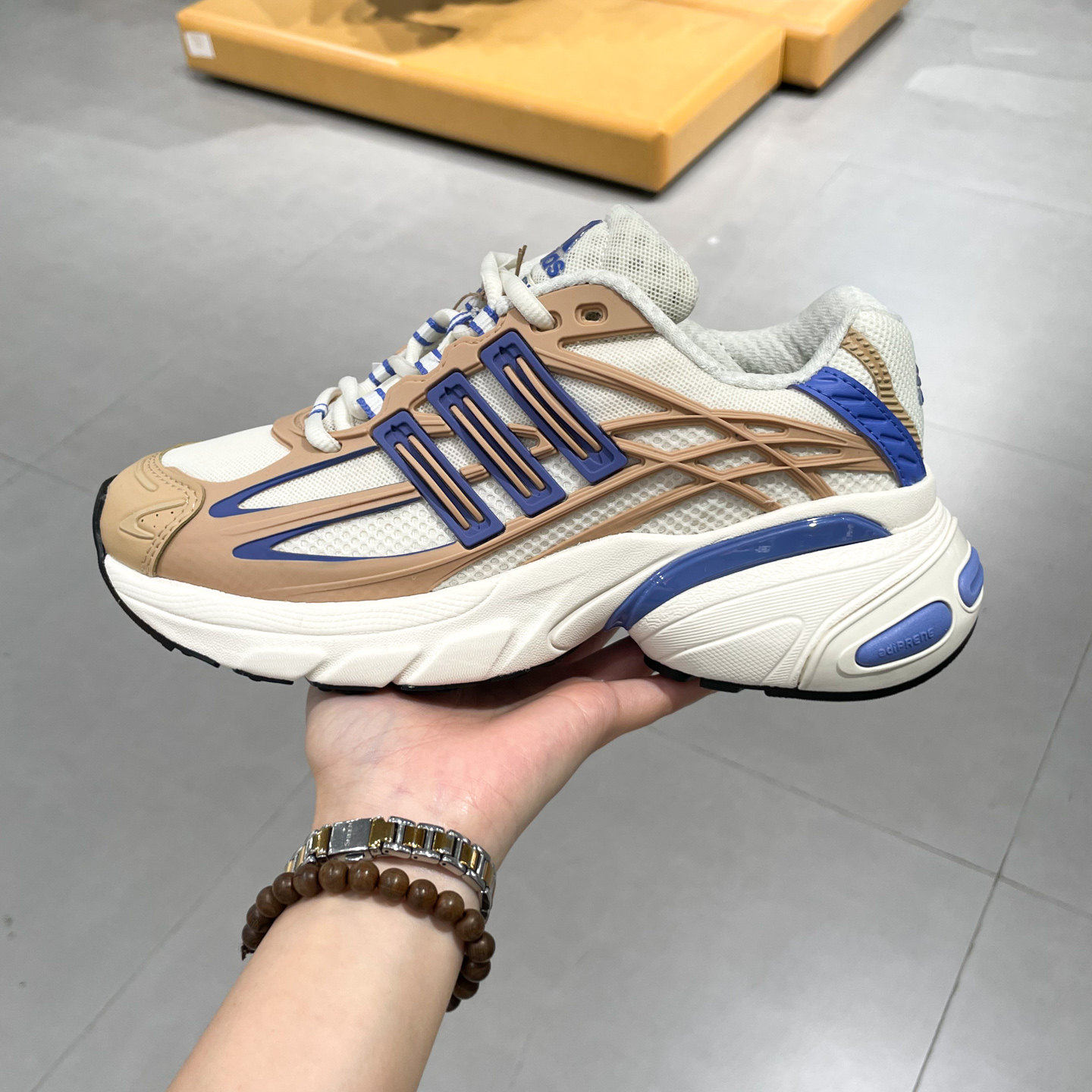 阿迪达斯三叶草女鞋2026