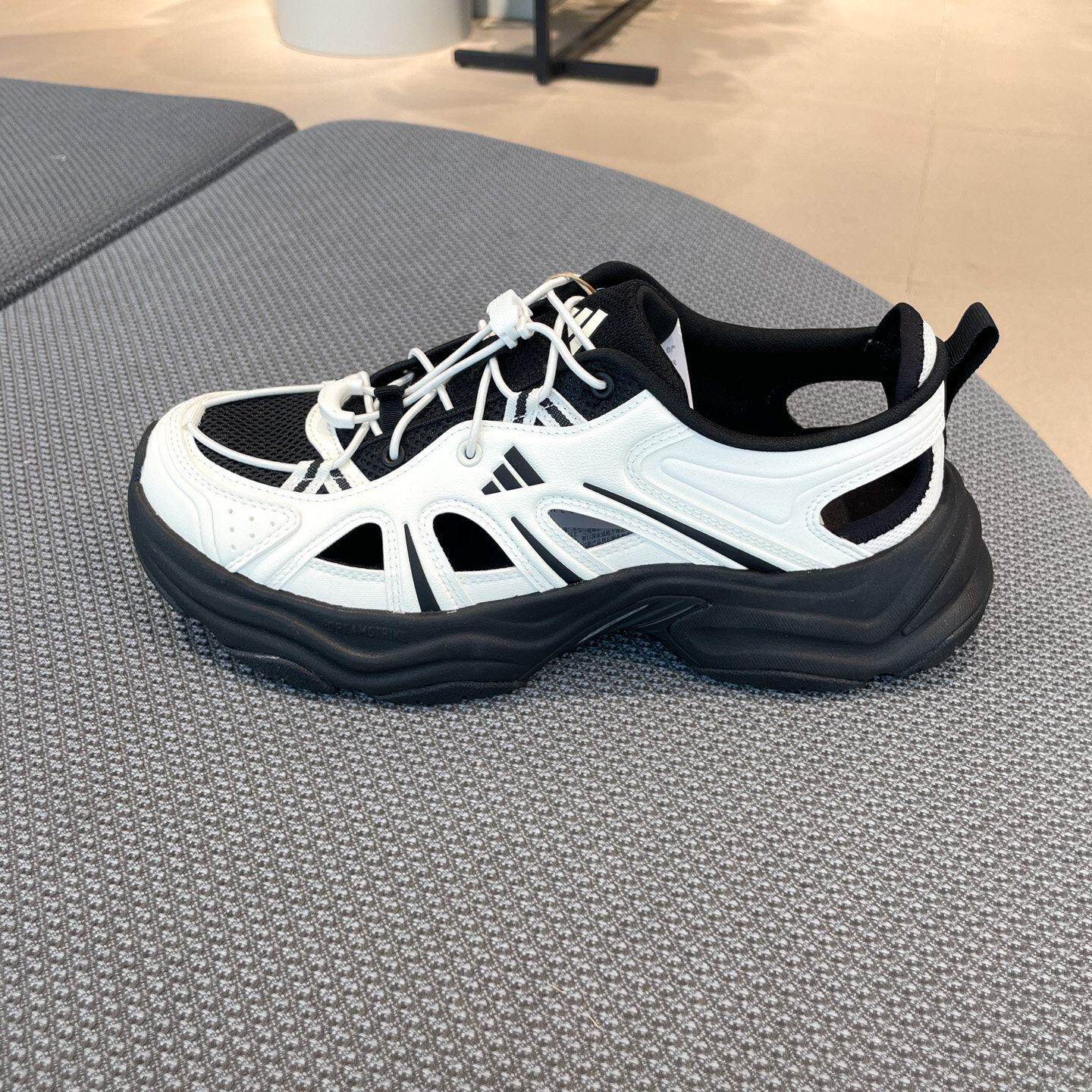 Adidas阿迪达斯男2026夏XLG FIN PULSE 厚底老爹鞋休闲凉鞋LA1995
