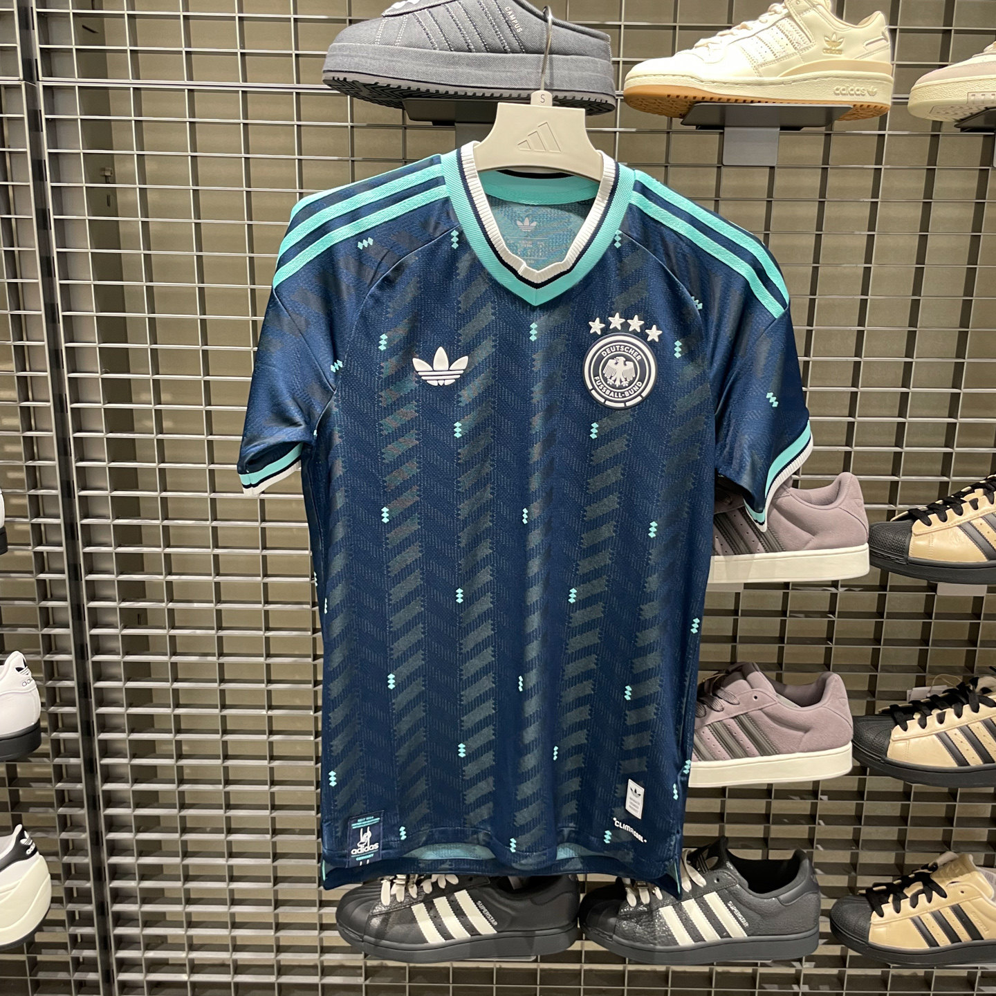 Adidas阿迪达斯德国国家队世界杯客场球员版足球服短袖球衣JN2070
