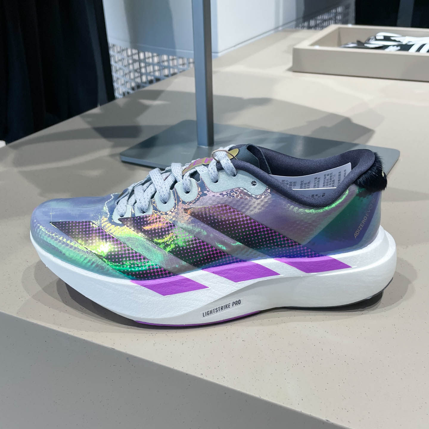 adidas阿迪达斯超轻稳定竞速美学马拉松跑步鞋2026春男女鞋KI1519