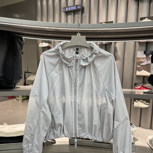 Adidas阿迪达斯女装2026新款时尚舒适简约运动拒水梭织外套KU5431