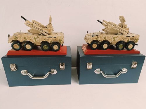 625E型自行高炮战车合金模型