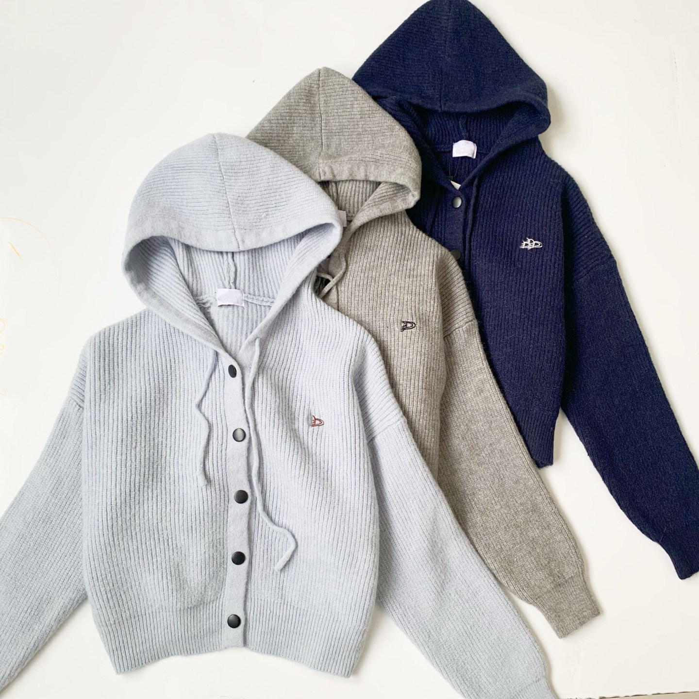 日系25秋冬新款刺绣土星休闲简约百搭纯色针织开衫毛衣外套