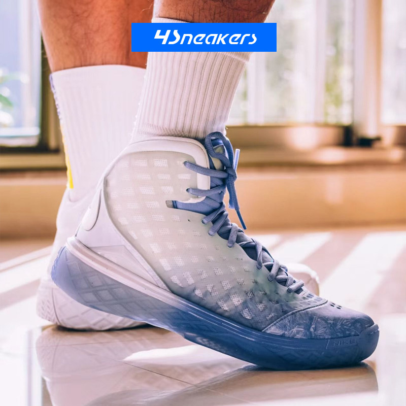 耐克Nike Kobe 3 Protro Halo科比3圣诞白蓝实战篮球鞋IQ5338-400