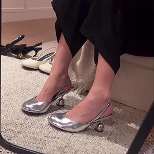 女百搭酒杯跟圆头软皮一字带包头凉鞋 韩版 7cm高跟鞋 新款 2025夏季