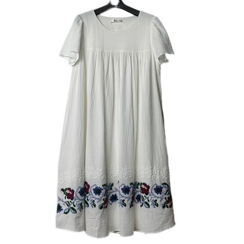 圣迪家宽松民族风刺绣短袖连衣裙