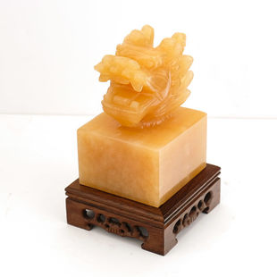 天然米黄玉十二生肖兽首印章玉玺原创自制玉摆件客厅玄关酒柜书房