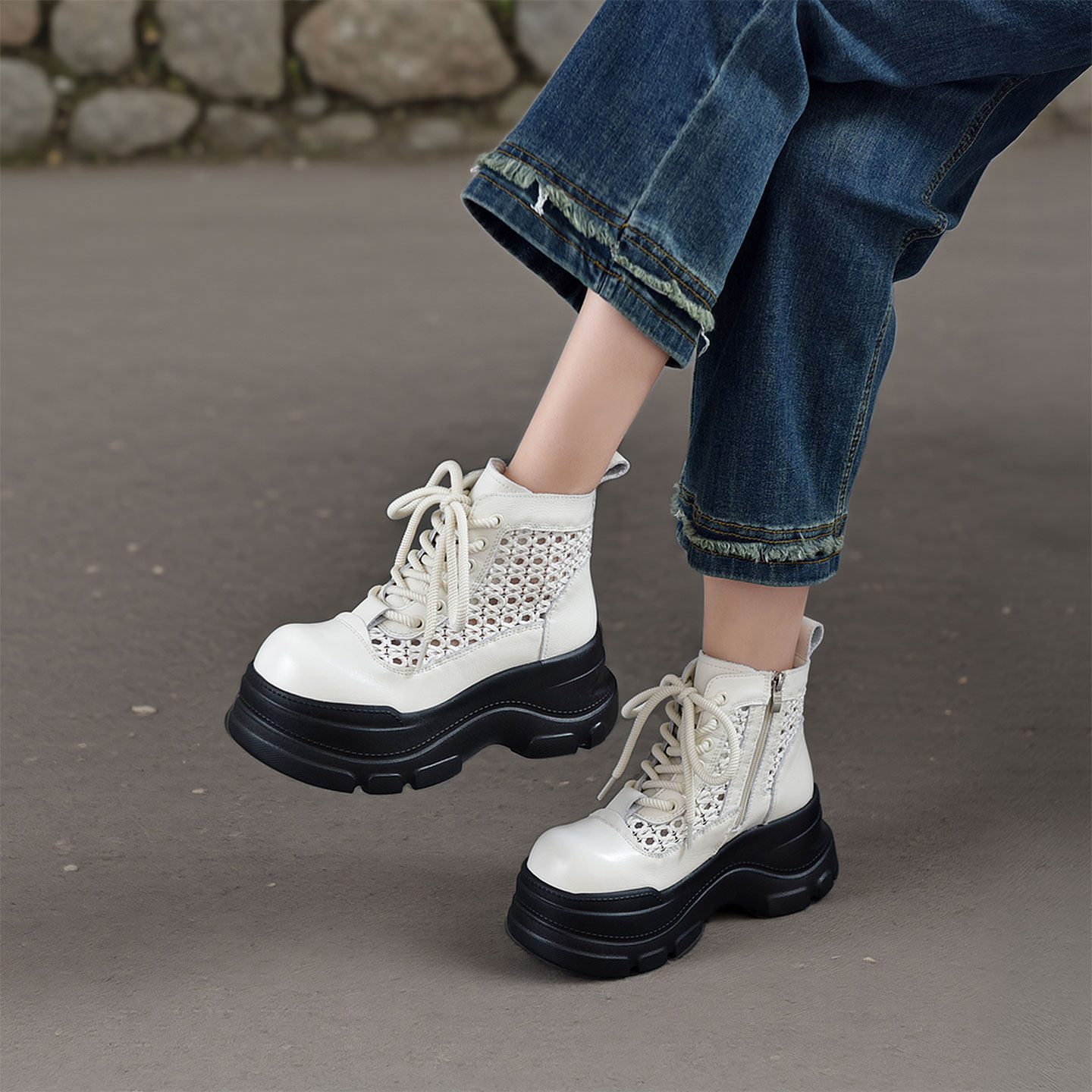 四起哥2026春夏头层牛皮英伦风真皮马丁靴女网纱厚底增高凉靴子潮