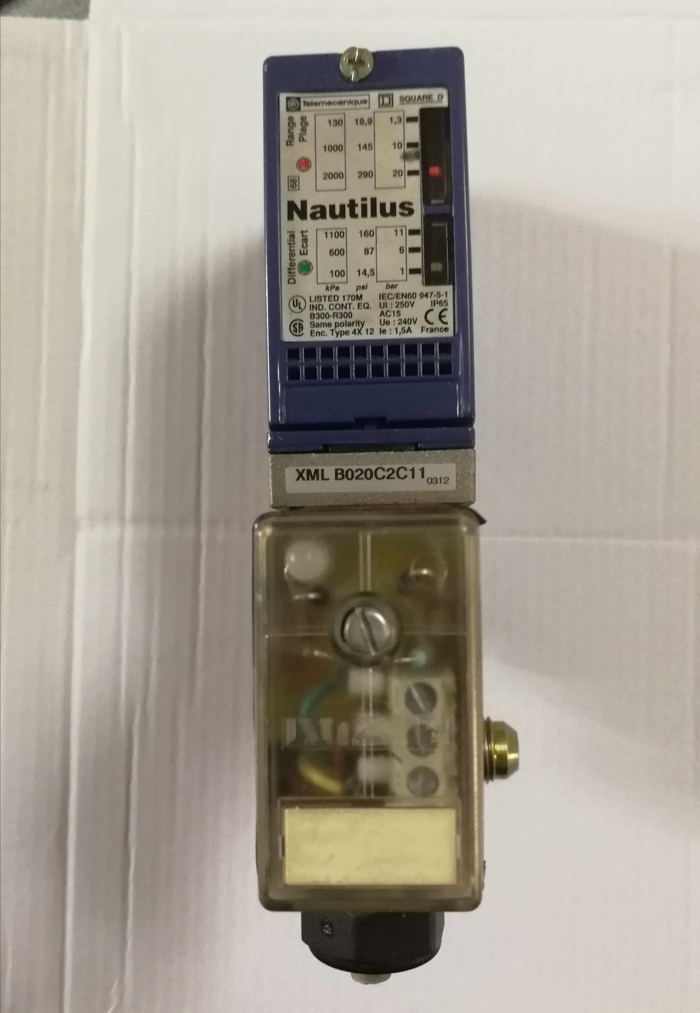 原装施耐德telemecanique 压力开关xml-b020c2c11