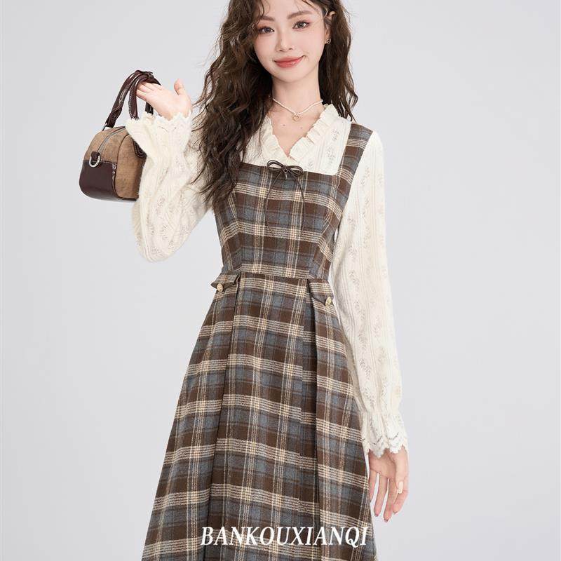 半口仙气秋冬新款法式覆古学院风假两件格纹毛呢连衣裙收腰长裙女