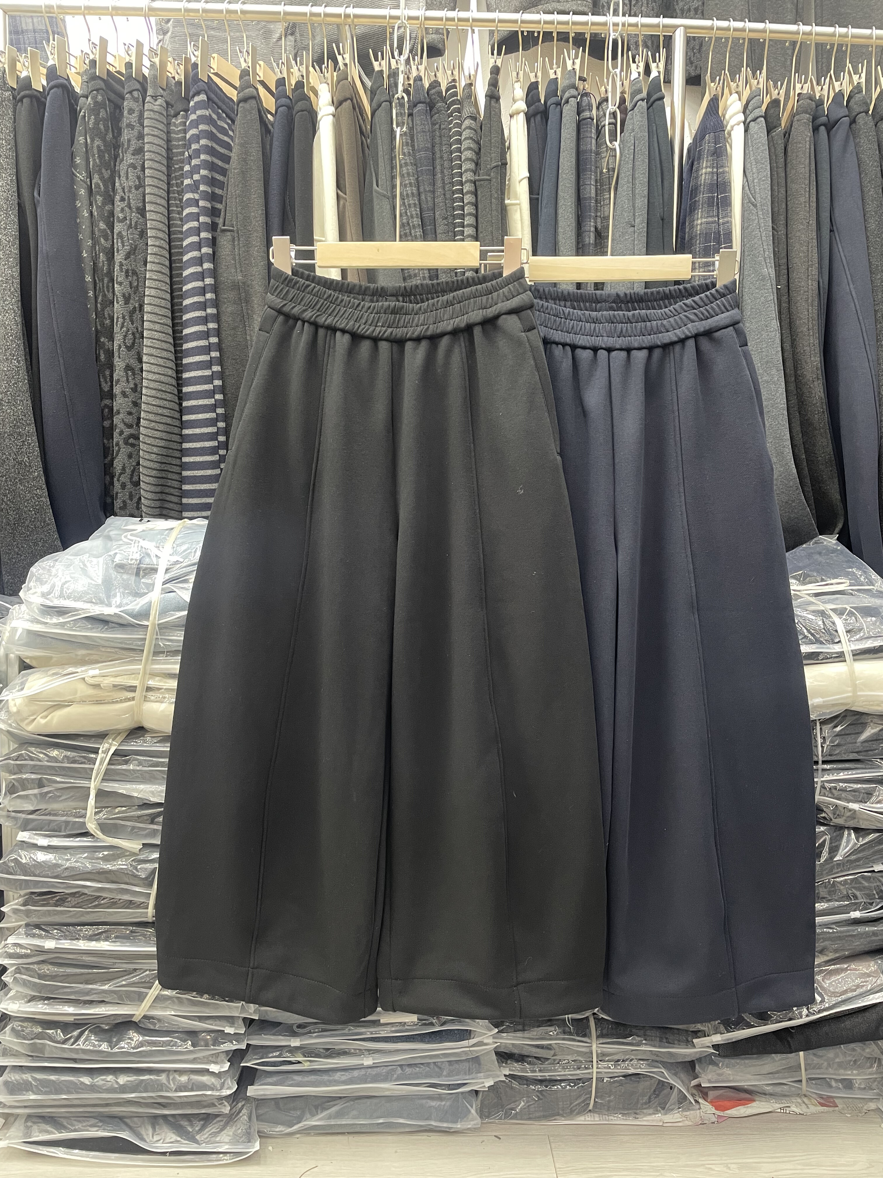 复古九分加厚阔腿裤女欧洲站2025冬装新款加绒卫裤遮胯显瘦阔腿裤