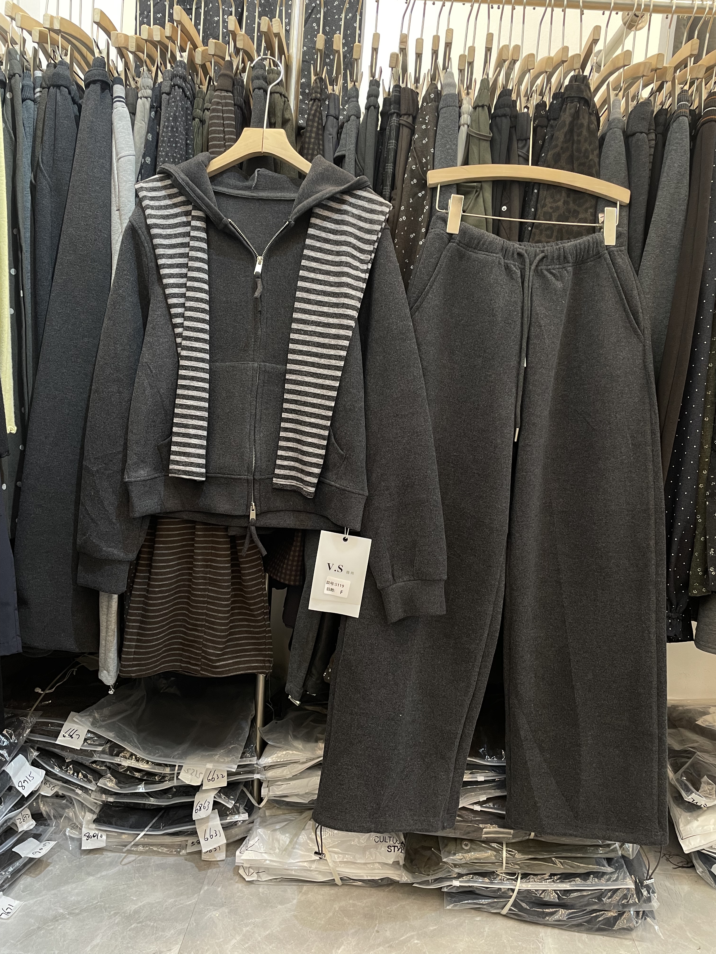羊绒卫衣外套+阔腿裤两件套装女秋季高品质简约百搭一整套松弛感