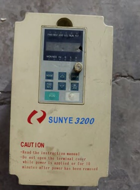 日业 SY3200-G2R2 T4 2.2kw V1变频器