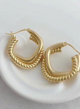 18k金意大利5G硬金耳扣简约风麻花耳环时尚气质款