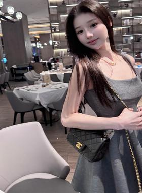 green原创【智感姐姐】气质显瘦灰色方领收腰连衣裙百褶蓬蓬裙短