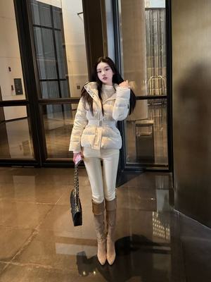 green大姐姐【S韩女收腰羽绒服】显瘦短款连帽白鸭绒外套狐狸毛领
