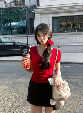 green大姐姐【无意显白T恤】韩模少女红色v领胸垫tee圆领女上衣夏