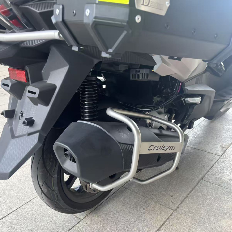 适用三阳巡弋250/350排气管保护杠防摔杠保护罩保险杠改装配件