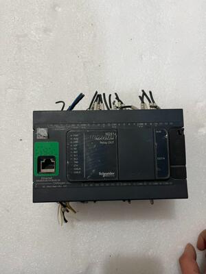 议价询价TM241CEC24R二手拆机施耐德PLC实物图拍摄无破损议价询价