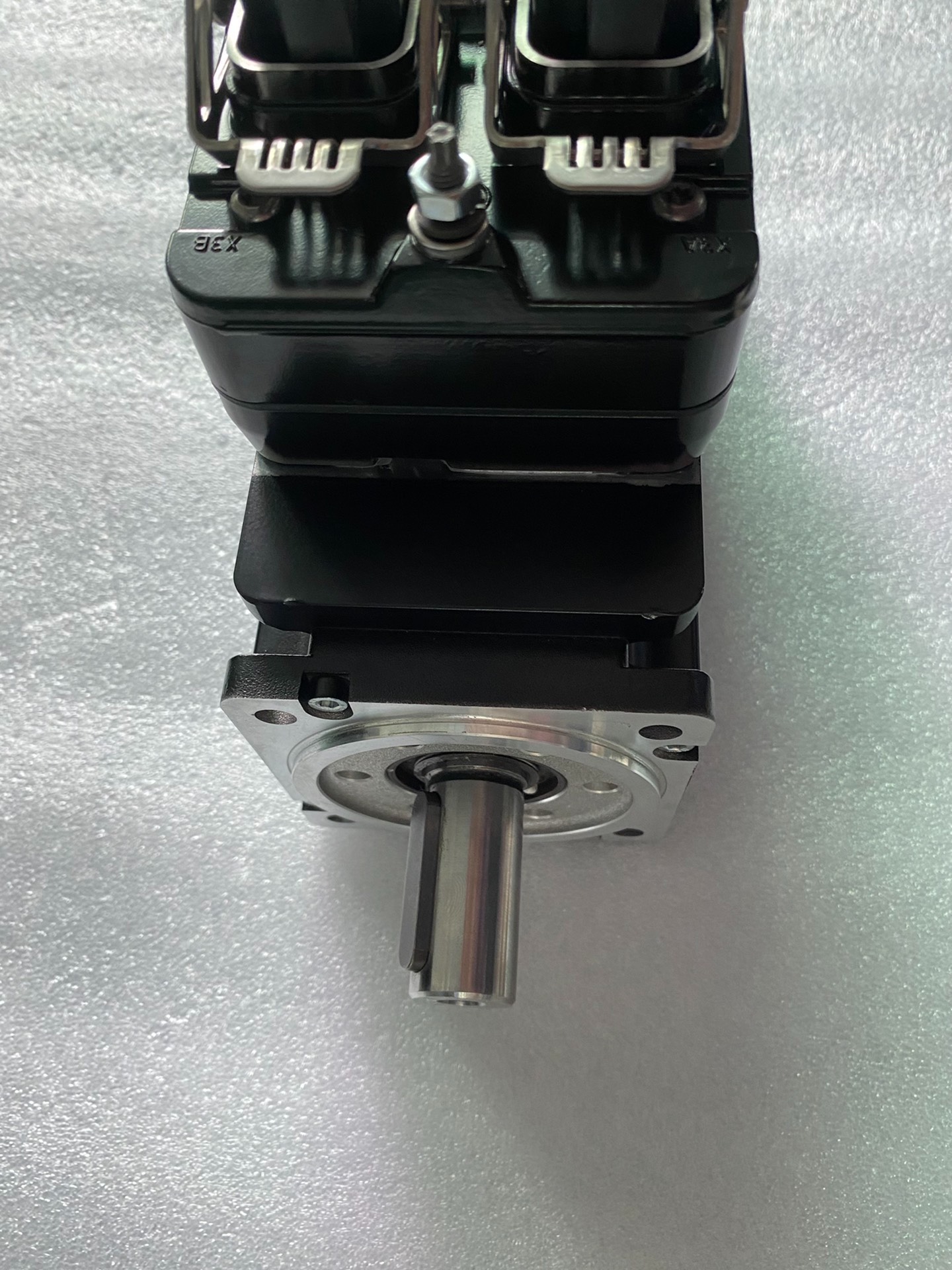 议价贝加莱伺服电机8LMA33.D9045CJ00-0 现货议价议价商品议价