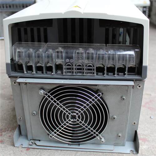 议价ABB变频 器 A5CS50-01-125A-4 现货 实拍 成色新议价 二手 拆