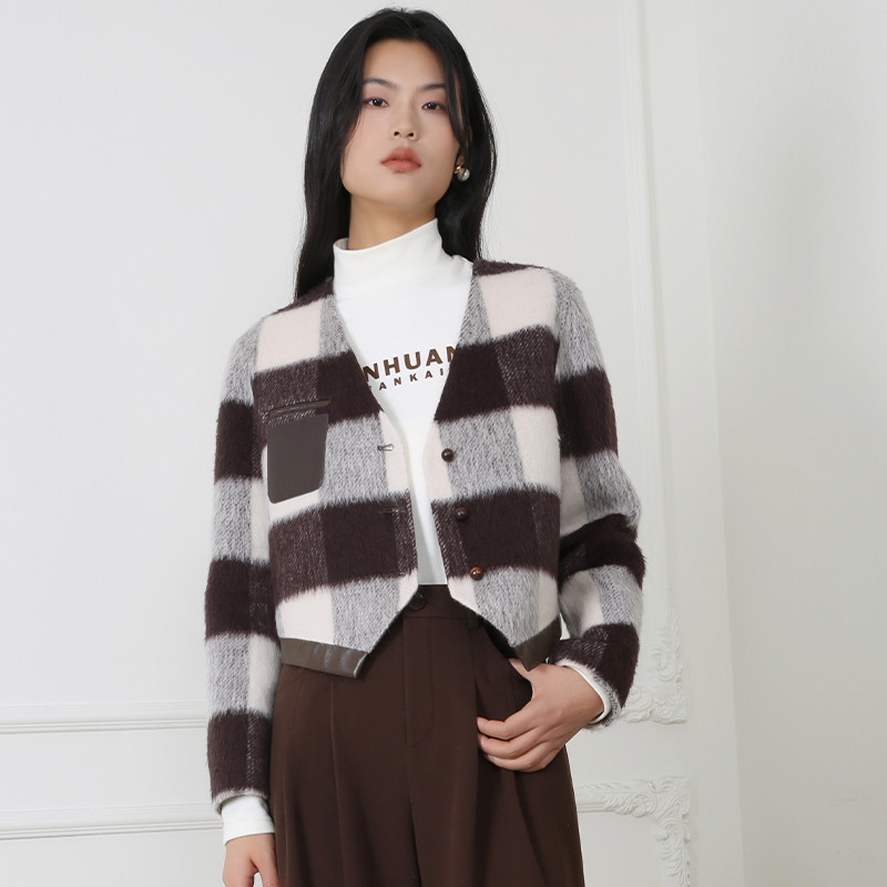 梵凯毛呢外套2025冬时尚格纹V领长袖短款双面呢外套毛呢外套女