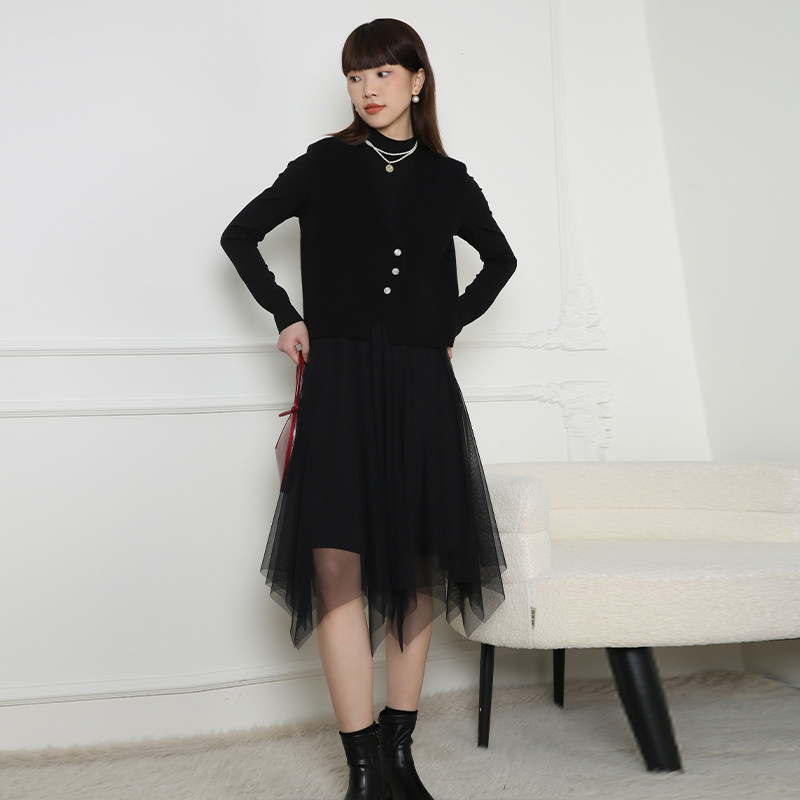 梵凯连衣裙套装2025冬针织拼接网纱连衣裙配毛织马甲背心两件套女