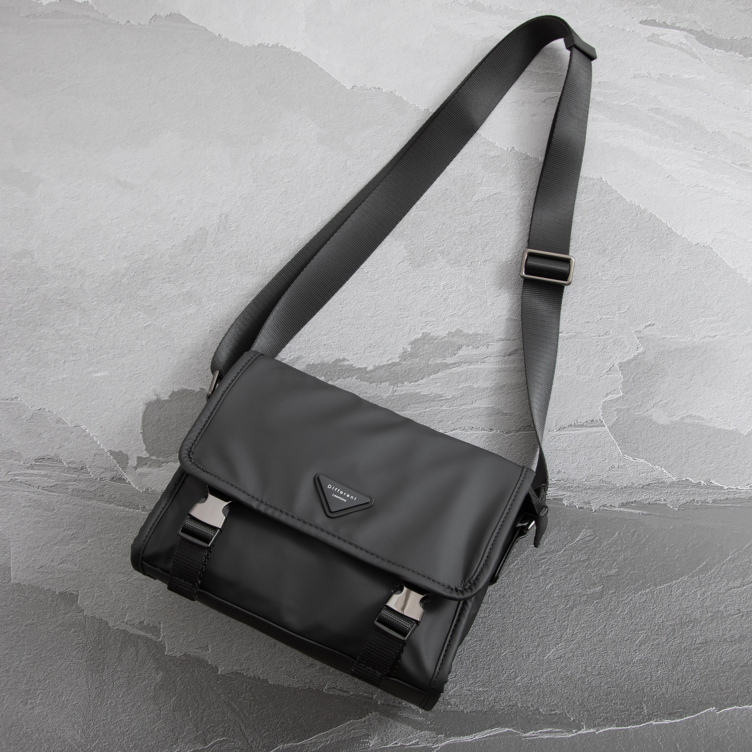 韩版时尚翻盖小挎包简约休闲男女手机包工装风ins小众斜挎包方包,箱包皮具/热销女包/男包,男士包袋,淘宝优惠券,粉丝福利购,淘宝优惠卷