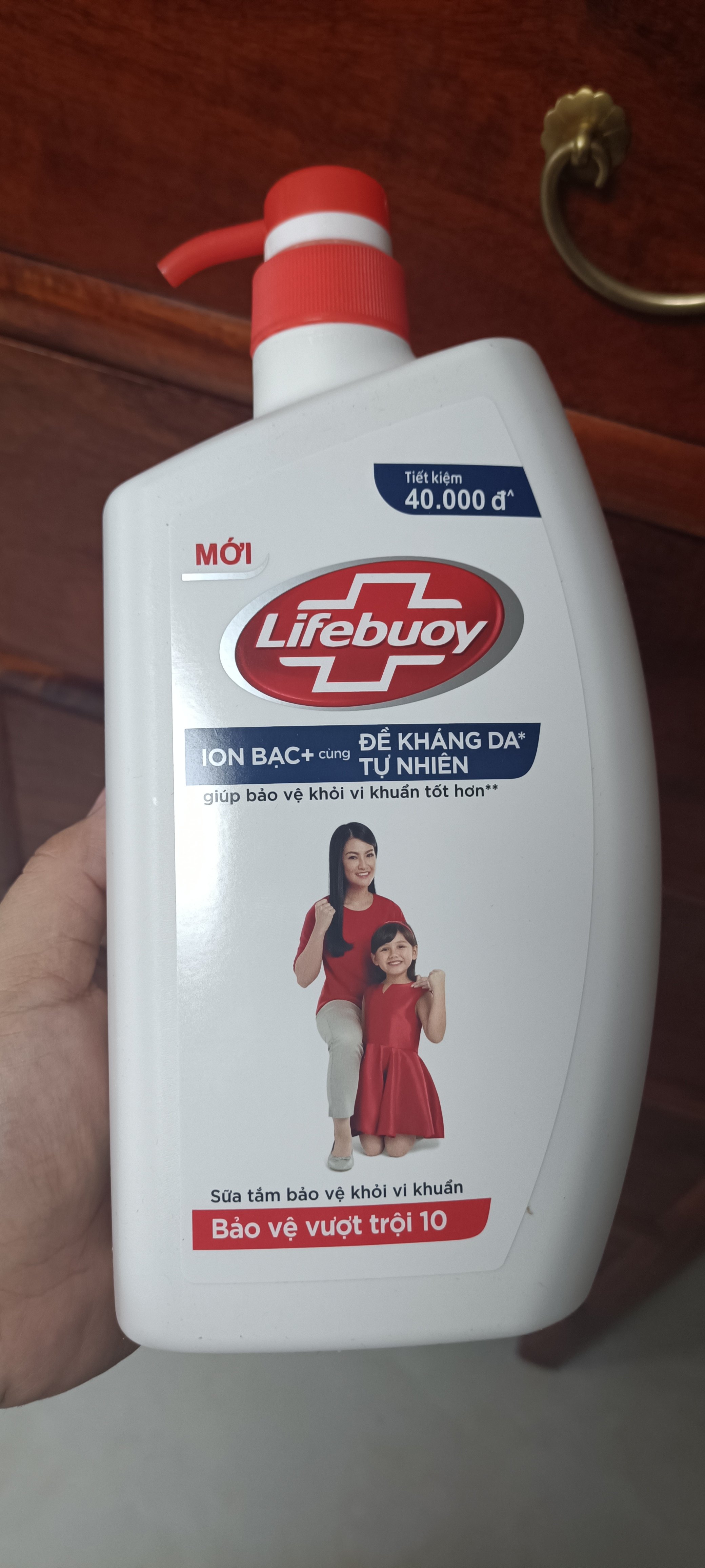 越南life buoy卫宝清爽滋润沐浴露红瓶|ruв категории туалетные чище/санитарно - гигиенических салфеток/бумага/Ароматерапия, шампунь/человек чистой, Очистка тела, гель для душа - от Buy2taobao.com для оказания профессиональной услуги покупки агента Taobao