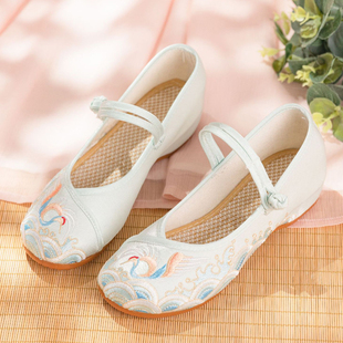 北京布鞋绣花鞋女款牛筋底内增高一字带刺绣女单鞋舒适汉服鞋新款