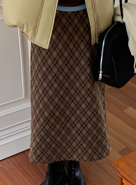 BORAN帛然2025年冬季新款气质格子半身裙女毛呢显瘦a字裙B2D9095Q