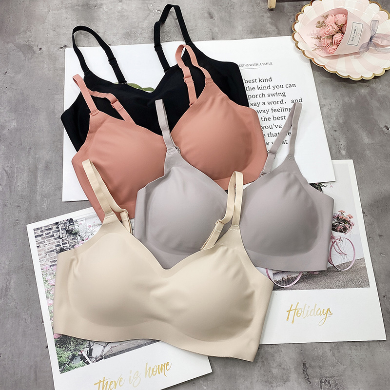 柔软舒适吊带安心无痕扣中厚文胸