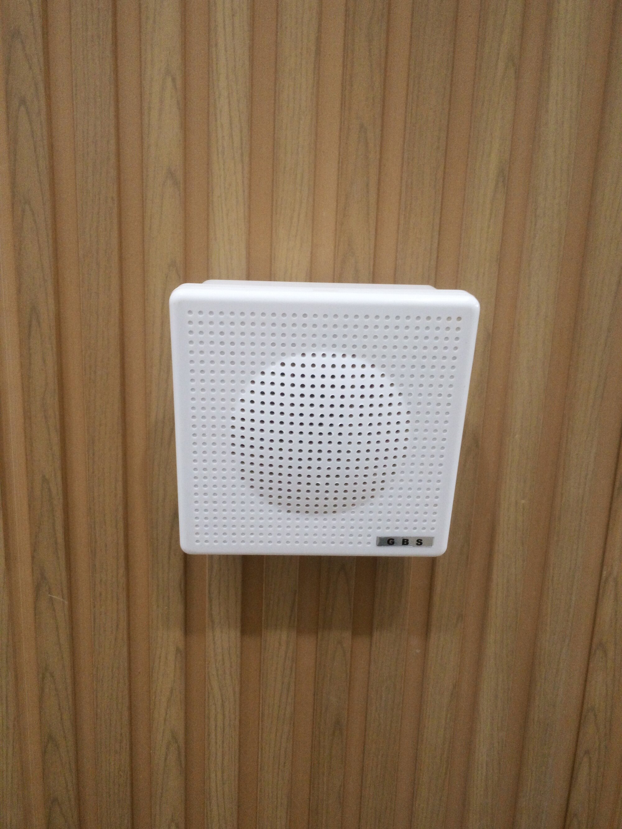 GBS 酷玛M-542 1-3瓦 小壁挂喇叭  ABS材料