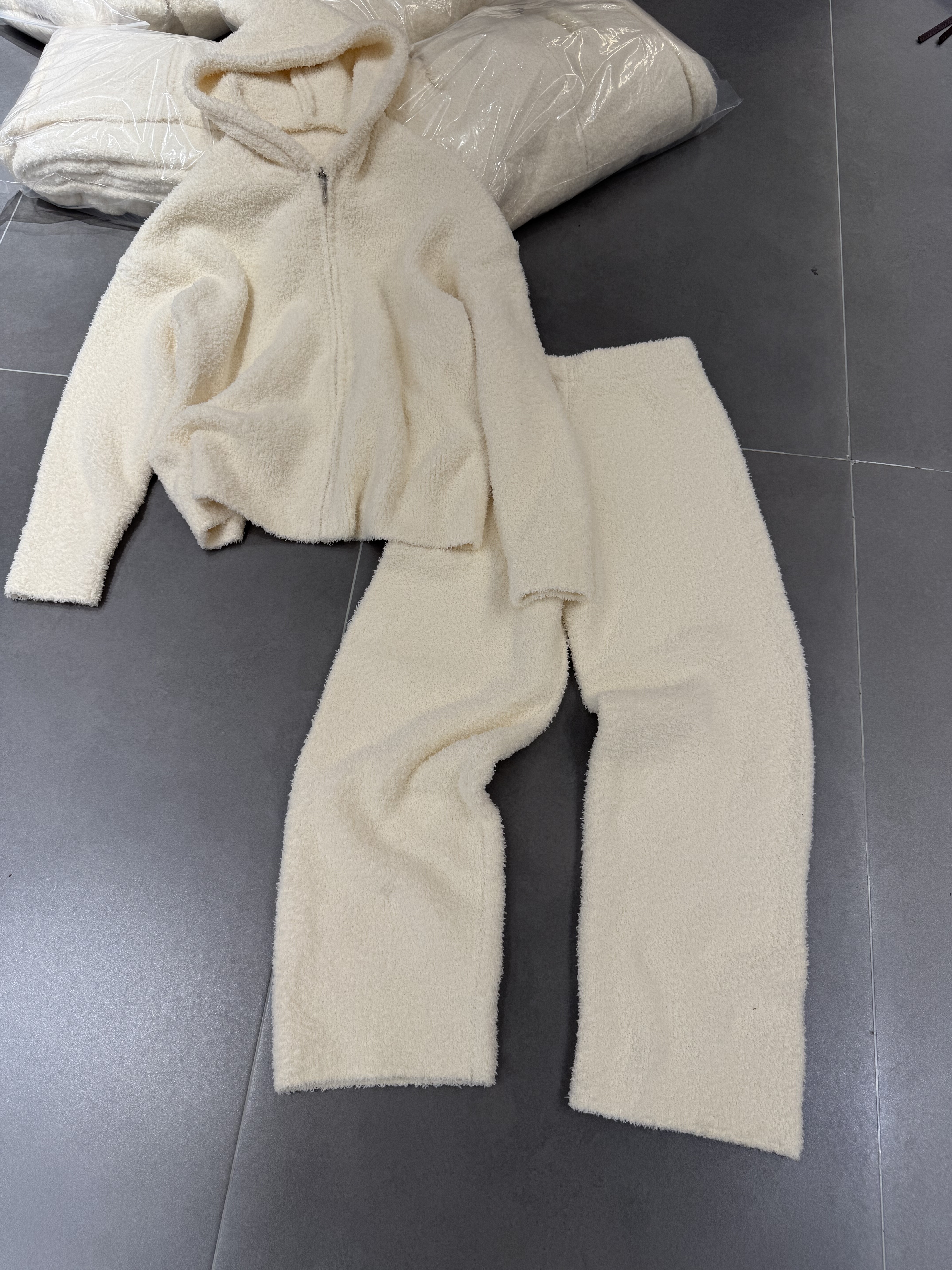 欧洲站2025秋冬新款欧货时尚纯色连帽上衣直筒裤两件套家居服套装