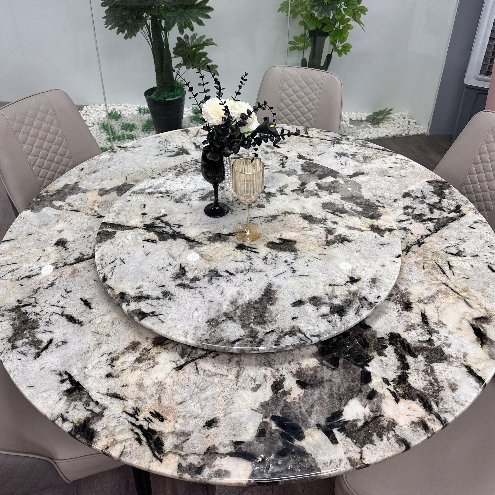 纯天然大理石现代圆形餐桌