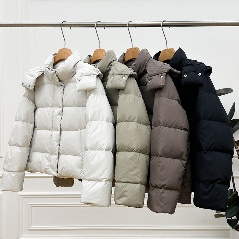 涂层连帽羽绒服 白金鹅绒 哑光面料 精工设计 四色可选 超~保暖