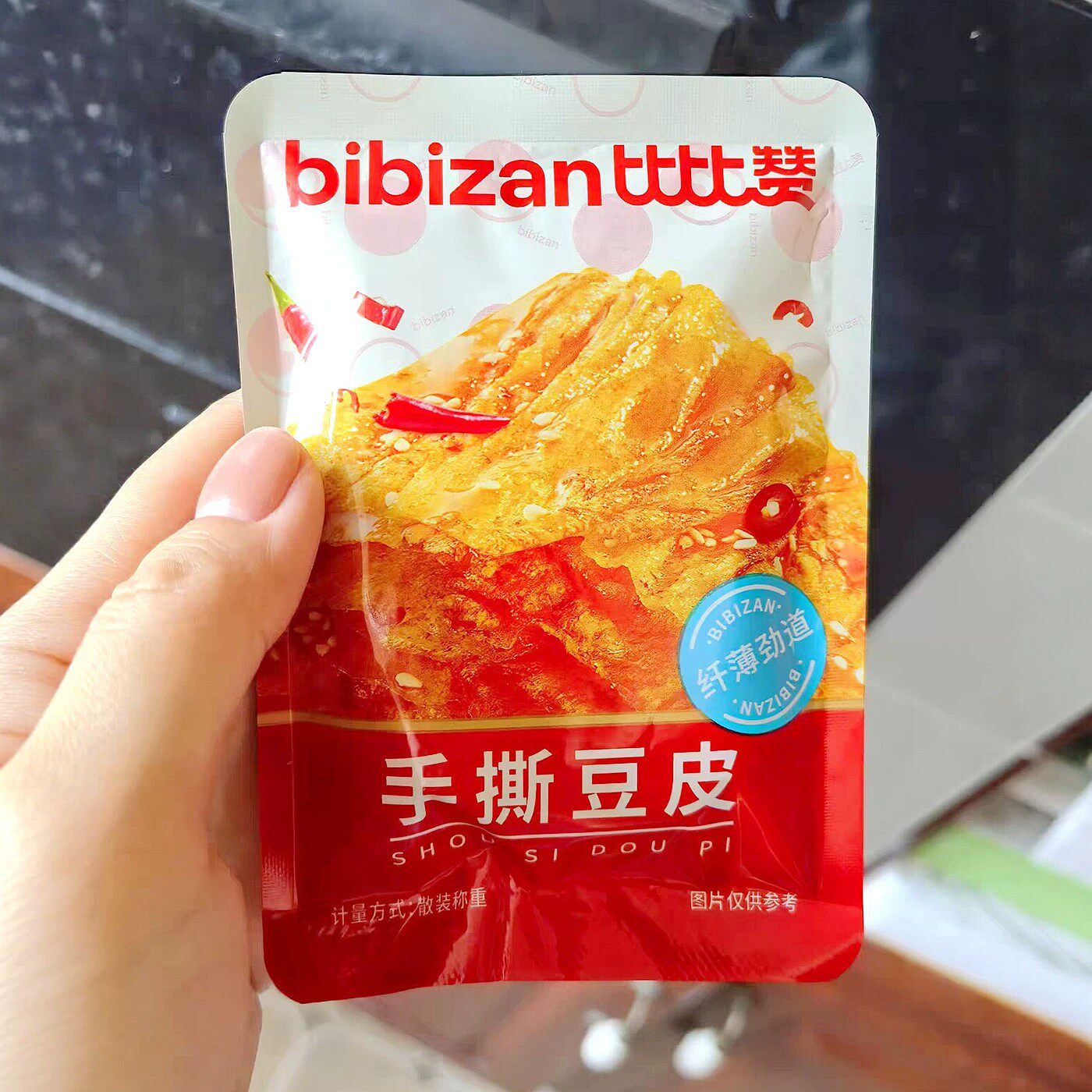 比比赞手撕豆皮香辣童年辣条