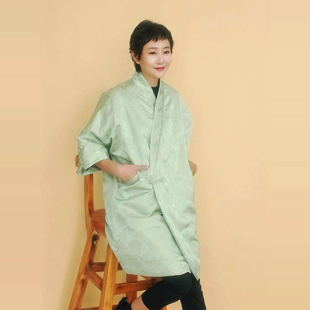 姜欢中长款和风宽松缎面棉袄