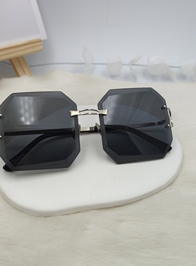 国际工厂太阳镜欧版金属复古风简约法式优雅太阳镜墨镜LC036