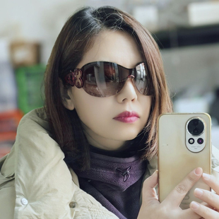 ESCADA(爱思卡达)是源自德国的全球顶奢 包裹式y2k墨镜太阳镜