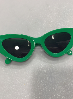 国际工厂/绿色小猫形太阳镜防紫外线网红显瘦遮光墨镜K699