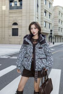 特价清仓正品2026新款大码女装90白鸭绒羽绒服外套女