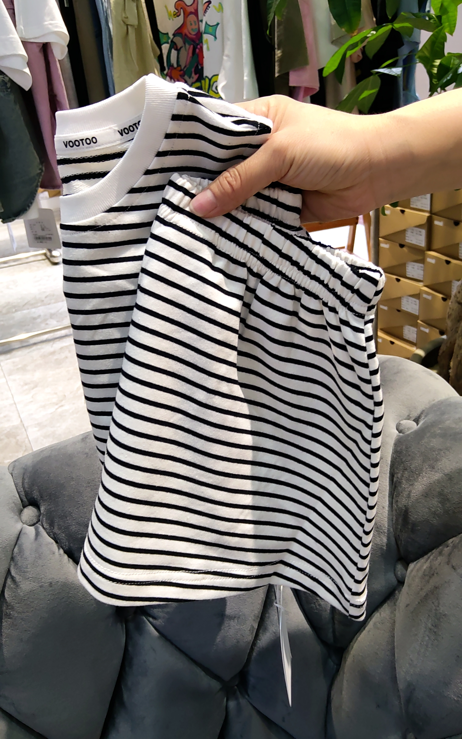 小童品牌VOOTOO童装实体店断码捡漏女童条纹背心加半裙套装G83191