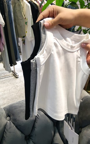 小童品牌VOOTOO童装实体店断码捡漏男女童纯色背心M83159
