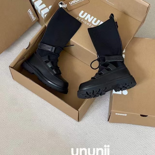 UNUNII品牌童装实体店断码捡漏中大童时尚洋气高筒袜靴UN3038