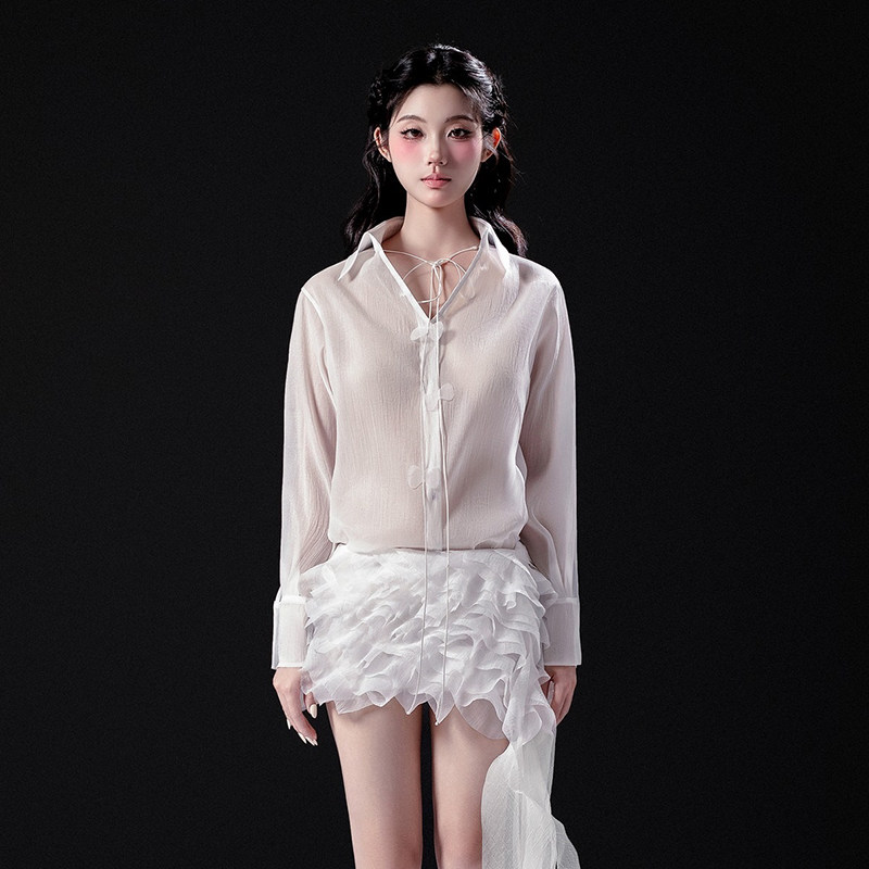 越南小众RAFFINE 2025年春季新款轻盈感荷叶边花朵衬衫半裙