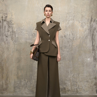越南小众JADEITE T 2026年春季新款灰咖色设计感西装通勤套装