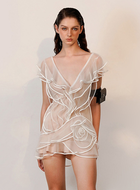 越南小众品牌DATT 2024年春夏新款度假风夏日清甜荷叶边连衣裙